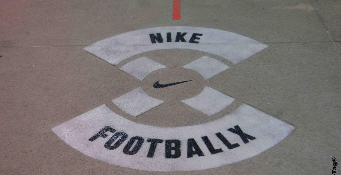 Nike CleanTag painttag tempo-tag Nike Paris cleantag street marketing